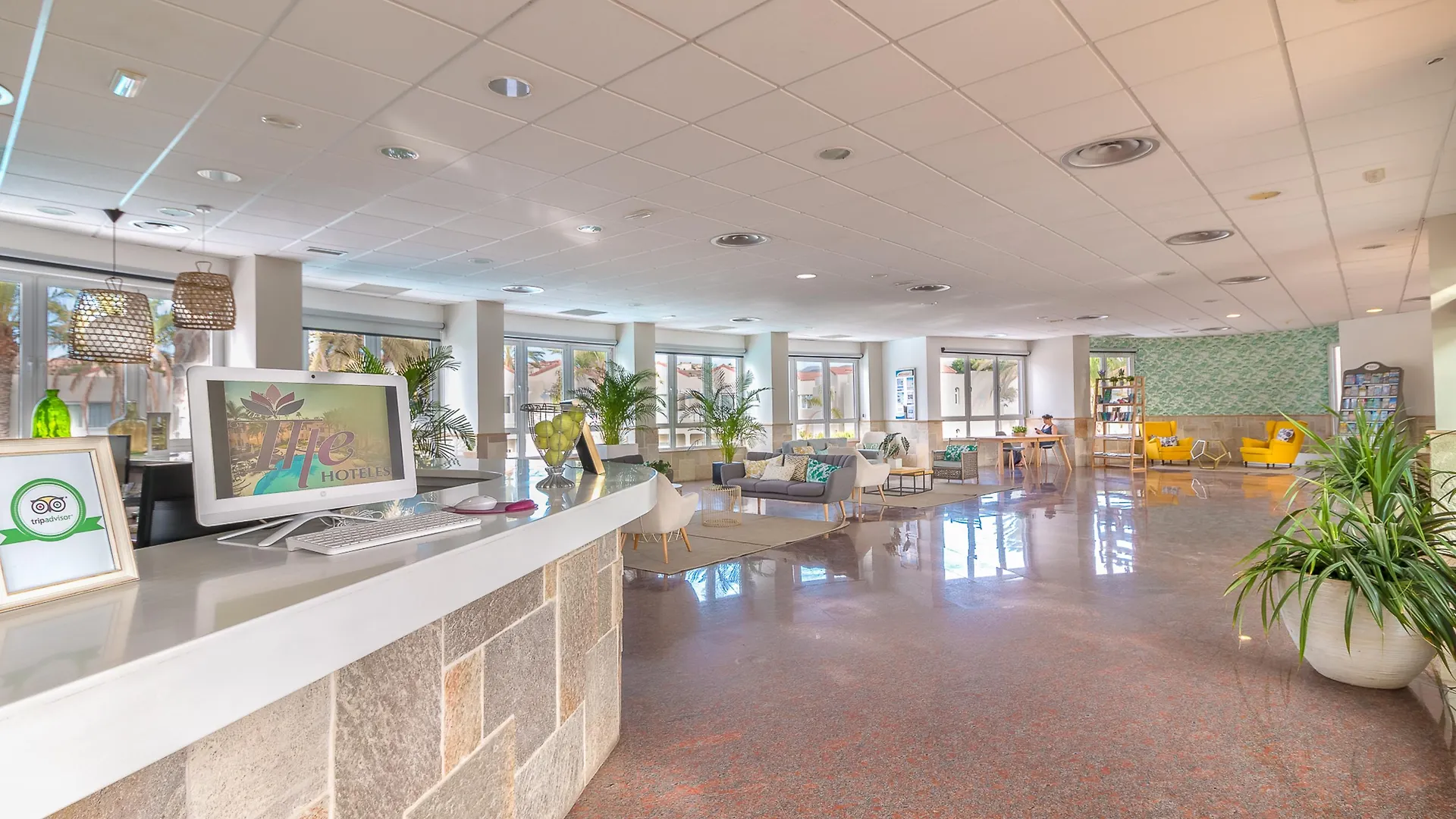 Hotel Livvo Koala Garden マスパロマス
